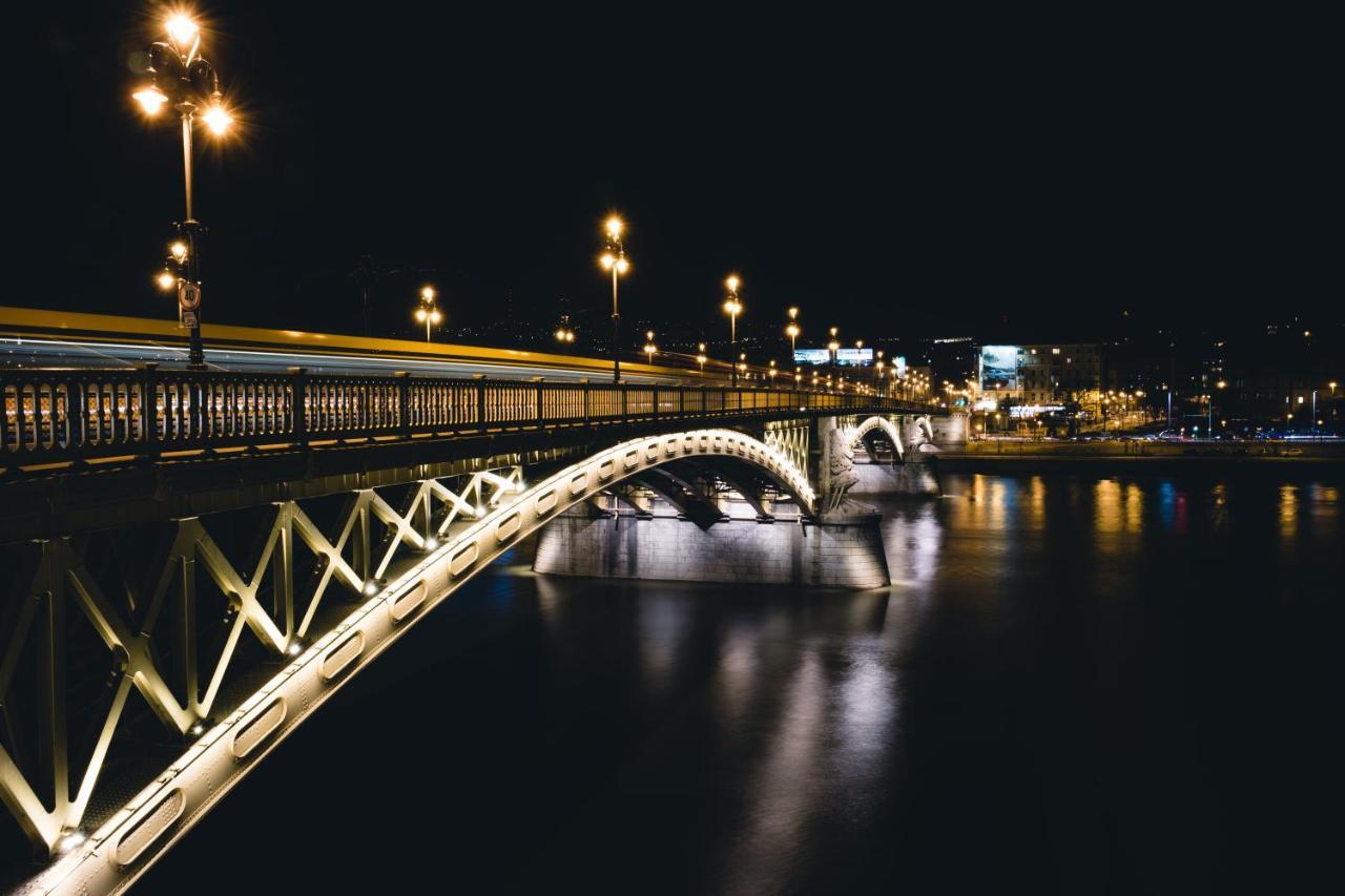 Central Studio Budapest Exteriör bild